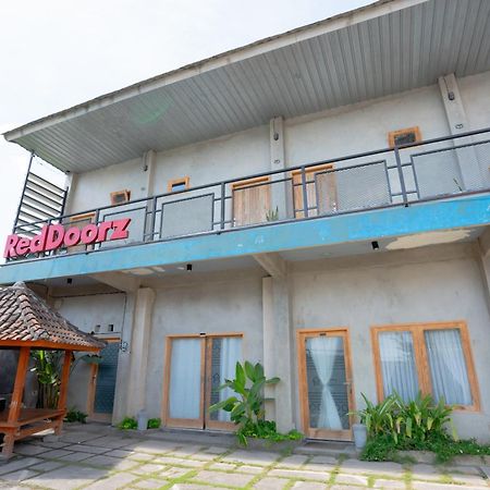 Reddoorz Syariah Near Lombok Epicentrum Mall Mataram Extérieur photo