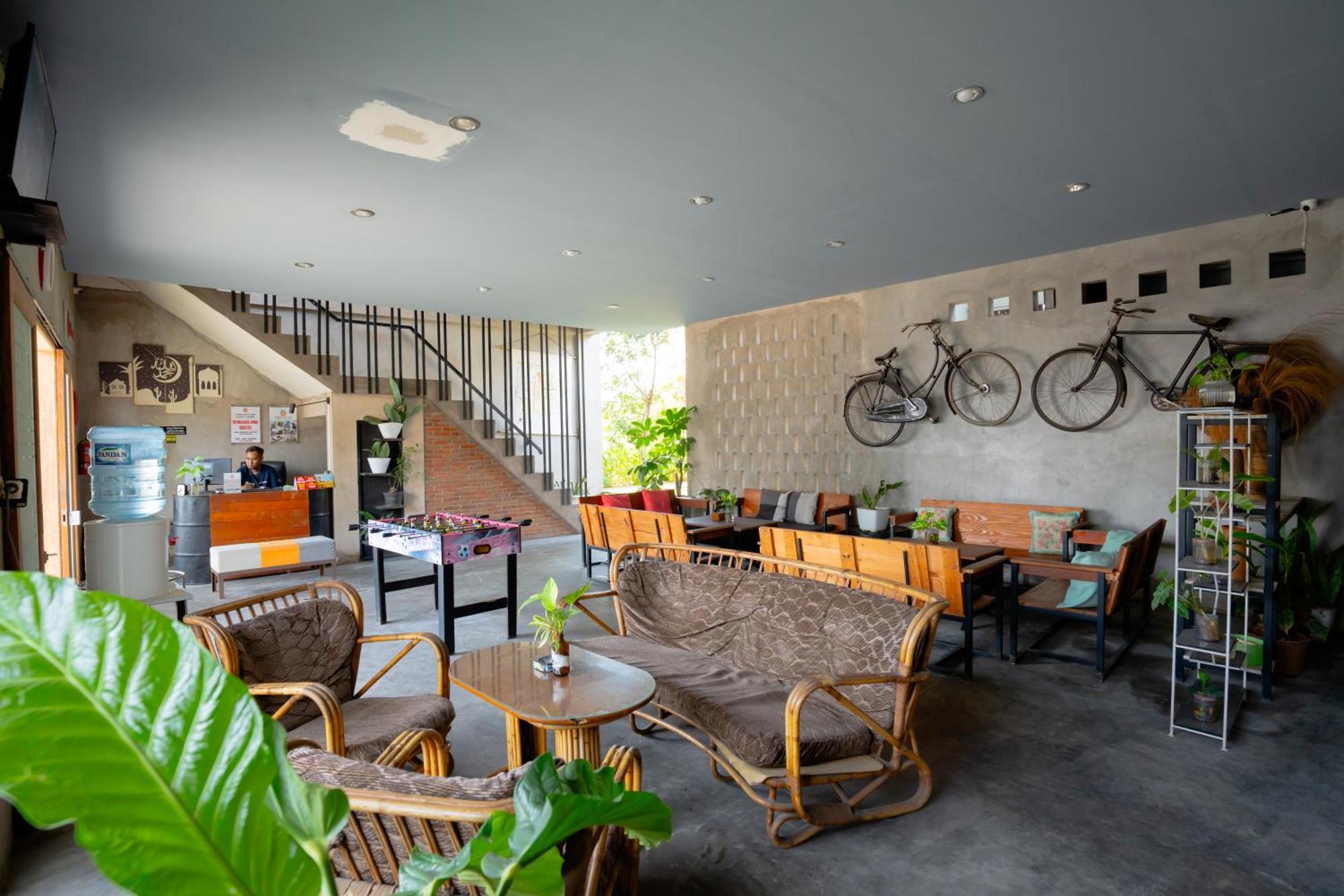 Reddoorz Syariah Near Lombok Epicentrum Mall Mataram Extérieur photo