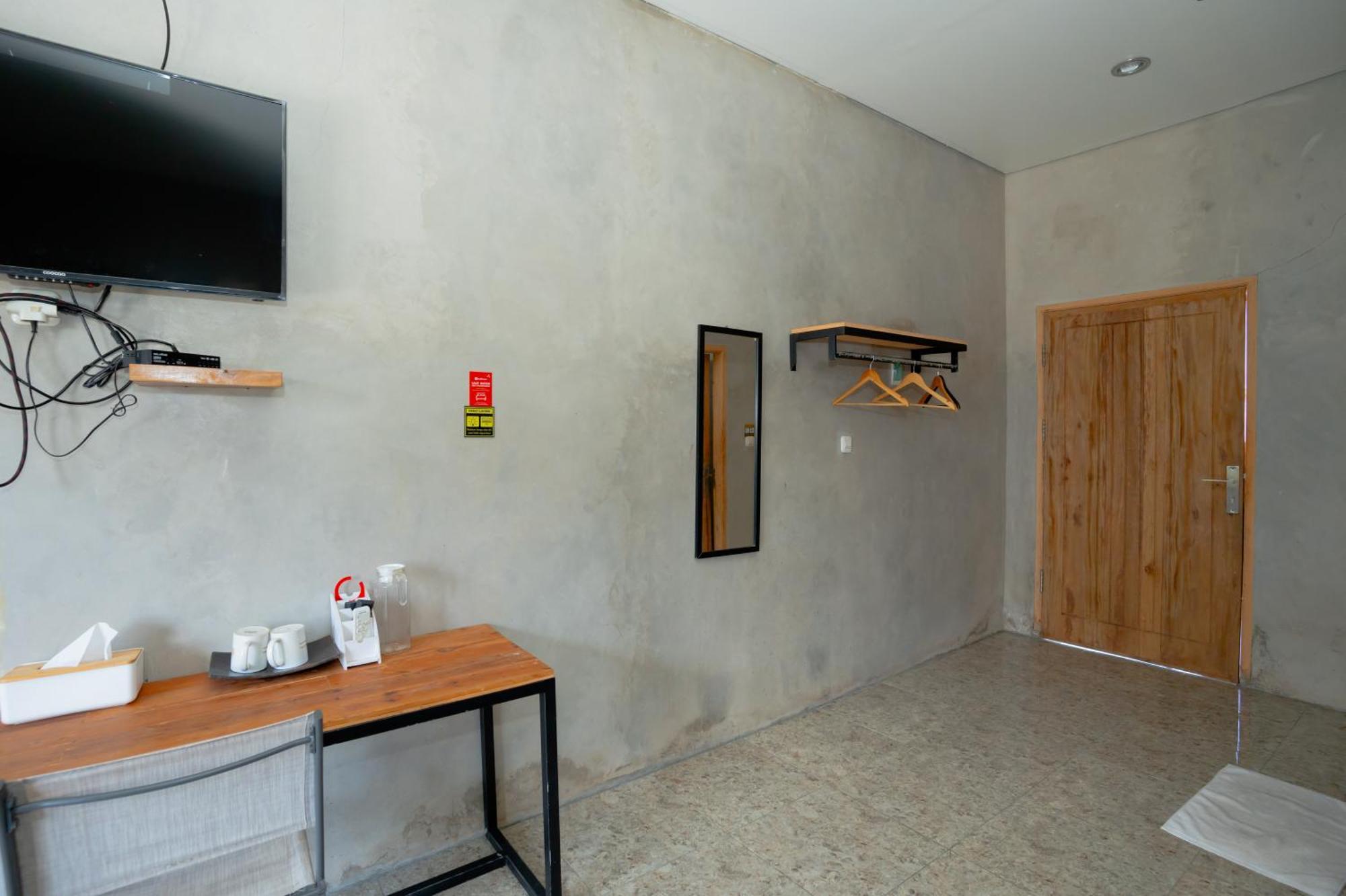 Reddoorz Syariah Near Lombok Epicentrum Mall Mataram Extérieur photo