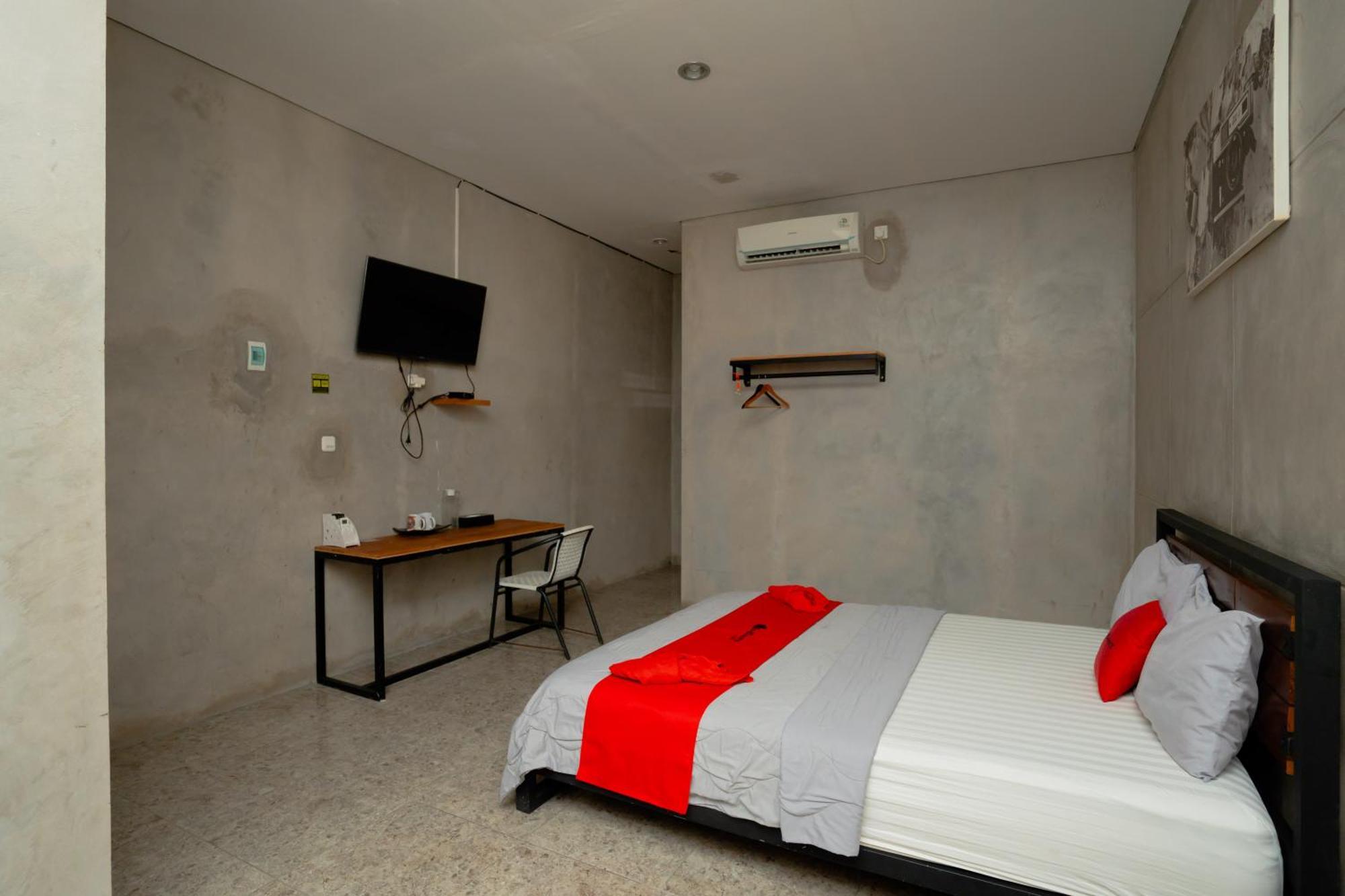 Reddoorz Syariah Near Lombok Epicentrum Mall Mataram Extérieur photo