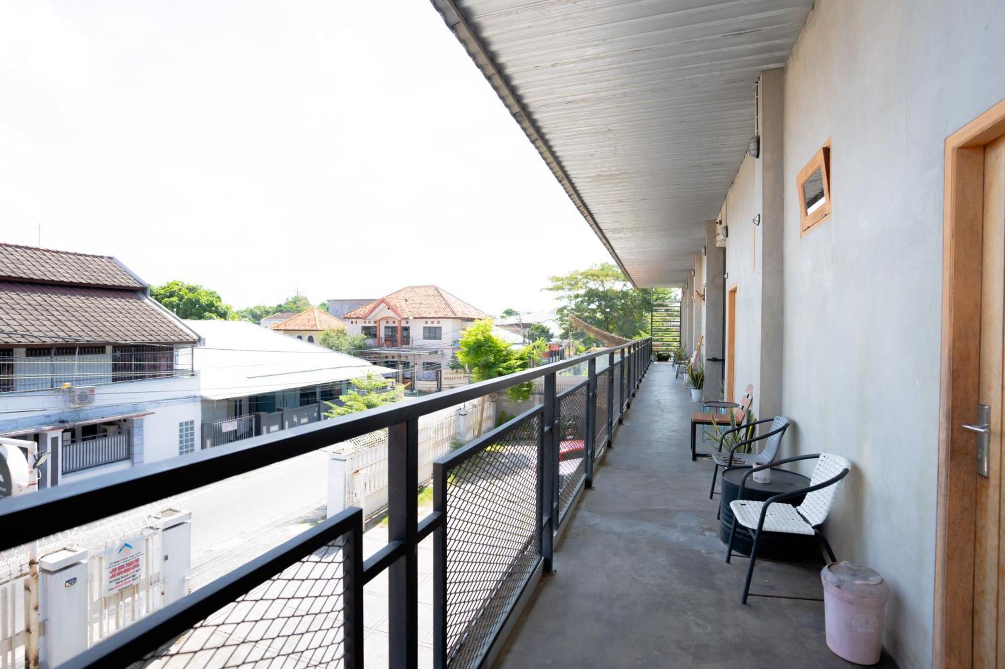 Reddoorz Syariah Near Lombok Epicentrum Mall Mataram Extérieur photo