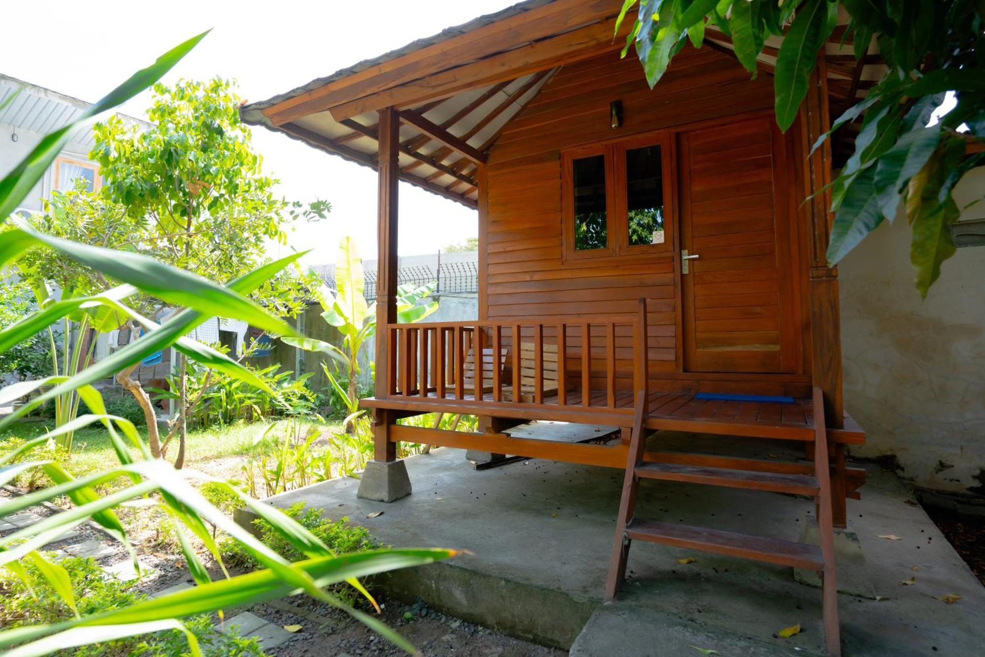 Reddoorz Syariah Near Lombok Epicentrum Mall Mataram Extérieur photo